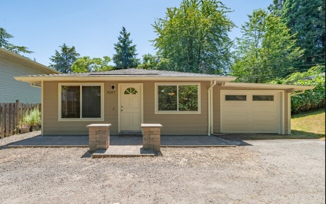 Building Photo - 9207 SW 26th Ave