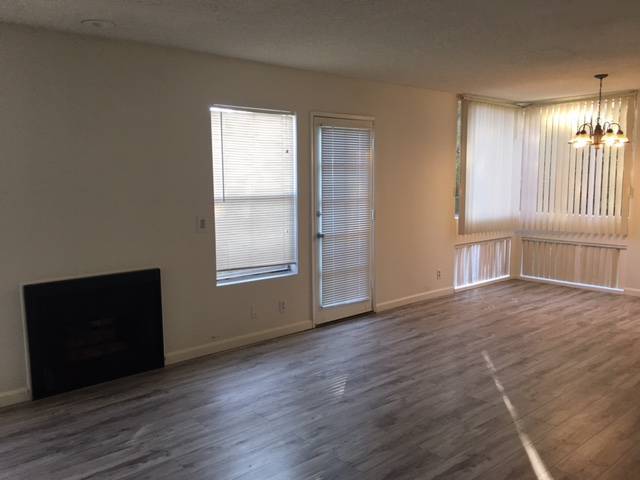 Photo - 4248 Whitsett Ave