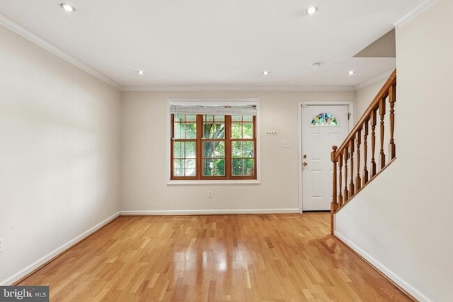 Photo - 627 N Alfred St