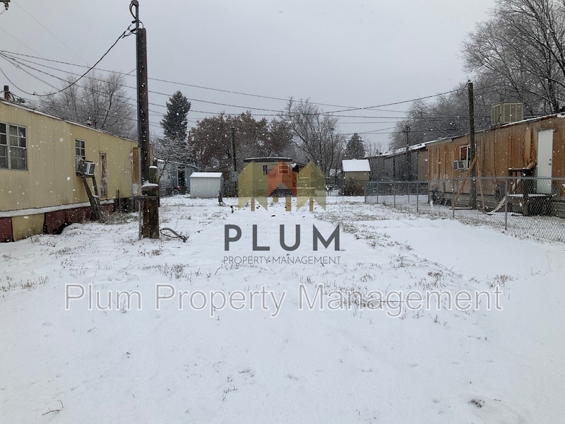 Photo - 740 Turner St