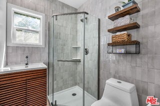 Photo - 738 Westmount Dr