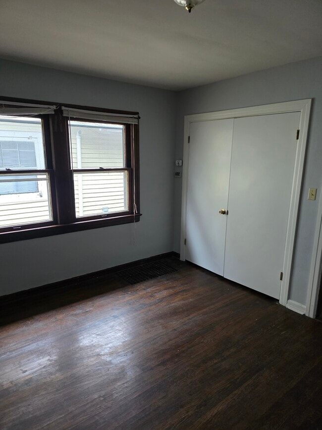 Photo - 832 N Emerson Ave