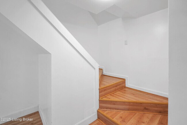 Photo - 120 E Ashland Ave