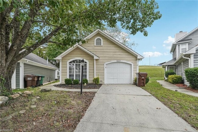 Building Photo - 3221 Pipers Way