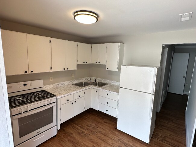 Photo - 519 Main St Unit C