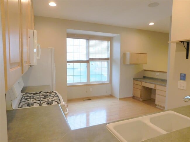 Photo - 4723 Woodland Ave