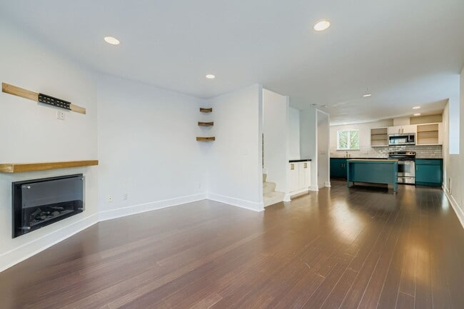 Photo - Stunning 3-Bed/2-Bath + Den Townhome with ...