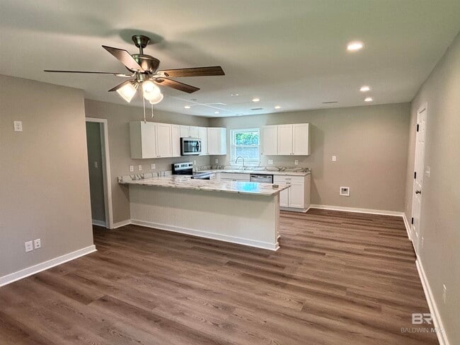 Photo - 208 Marcella Ave