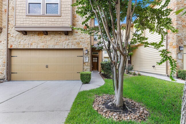 Photo - 7 Cheswood Manor Court