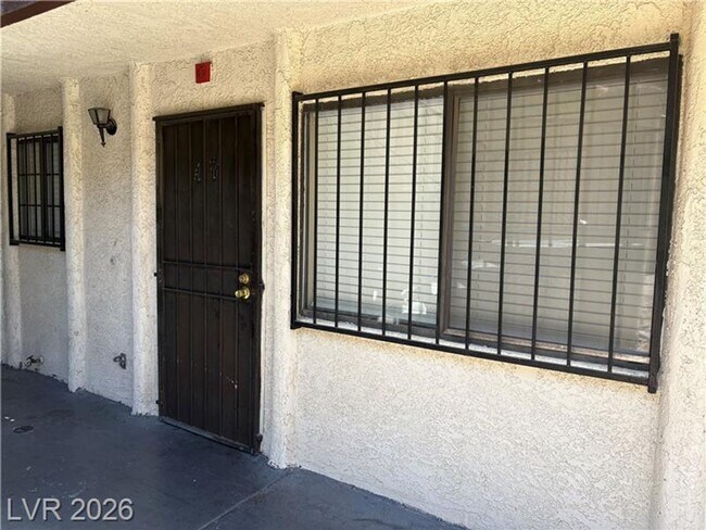 Photo - 2080 E Karen Ave