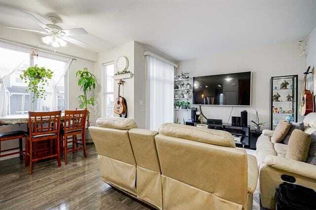 Photo - 19433-68 68 Ave