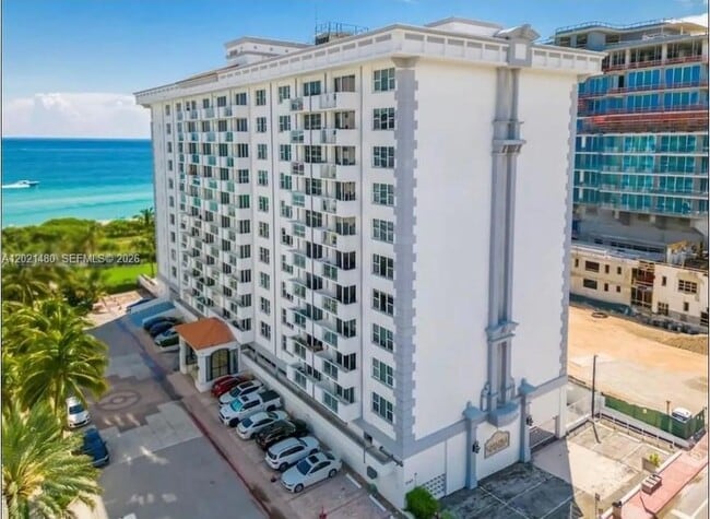 Building Photo - 9195 Collins Ave Unit 309