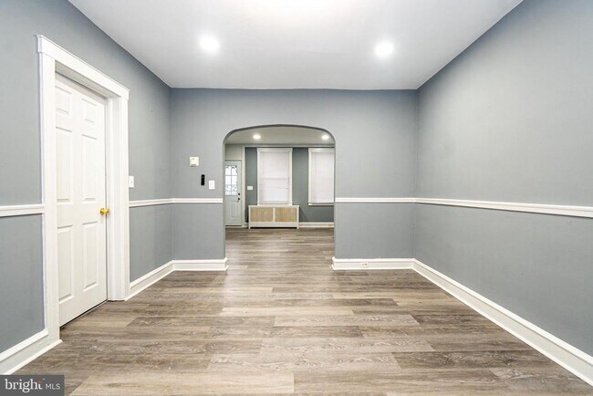 Building Photo - 3551 Elmley Ave Rental