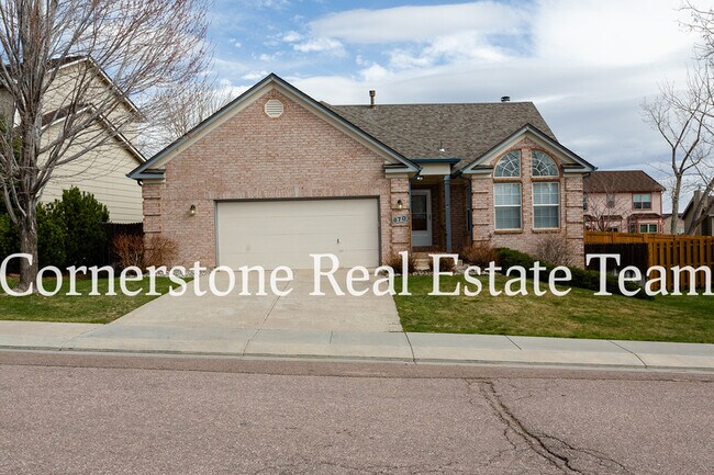 Photo - 670 Maroonglen Ct