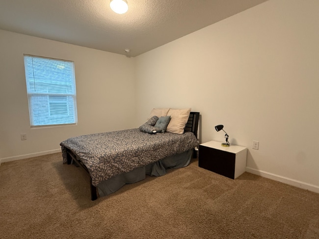 Photo - 831 Moorhen Wy