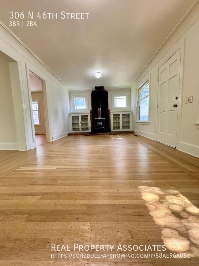 Photo - 306 N 46th St