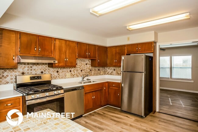 Photo - 1705 Randall Rd
