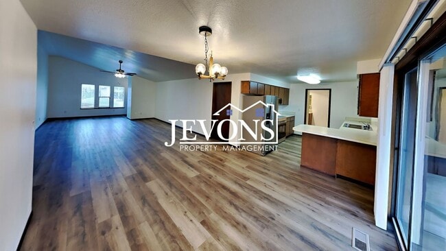 Photo - $250 Off First Month's Rent!