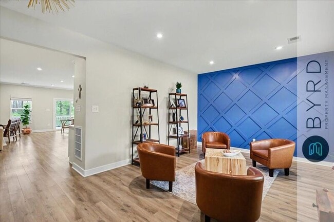 Photo - 18113 Sagamore Dr
