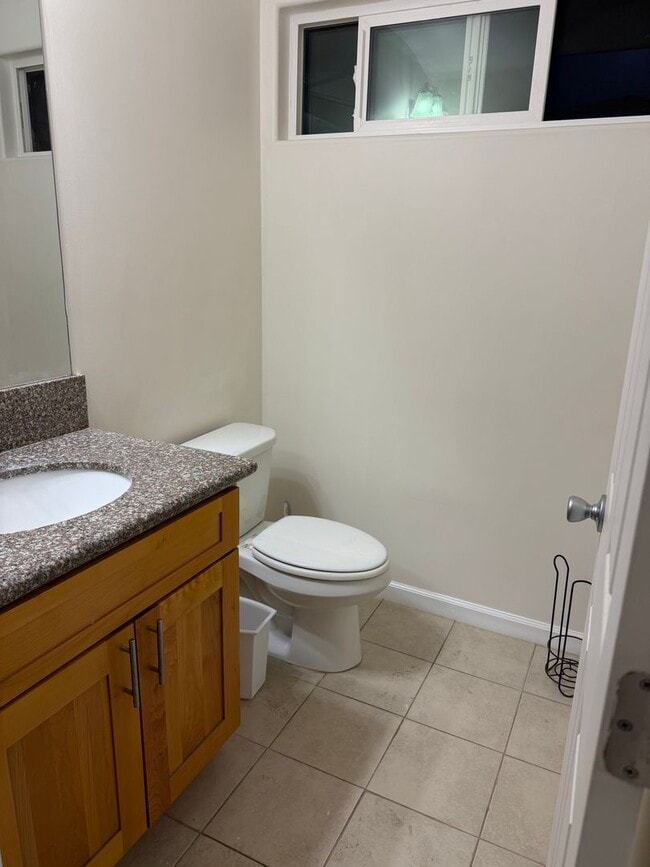 Photo - 2 bedroom 1.5 bath duplex Great location!