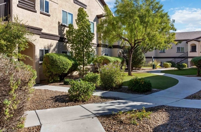 Photo - 2291 W Horizon Ridge Pkwy Unit 4121