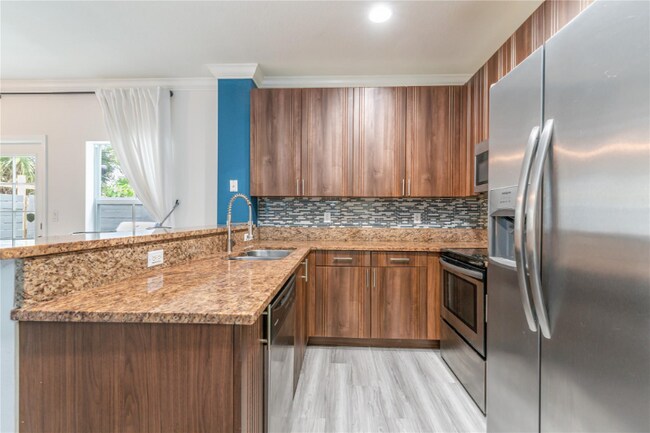 Photo - 422 NE 1st Ave