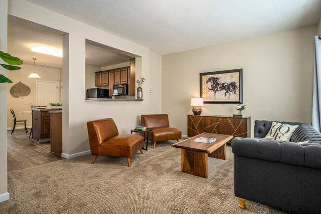 Arbors Townhomes - Living Room