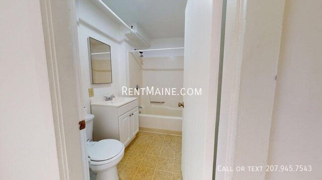 Photo - 2412 Western Ave Unit D