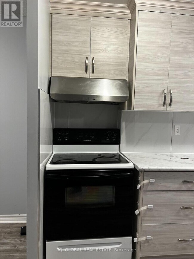 Photo - 4062 Lawrence Ave E Unit 107