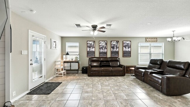 Photo - 208 Gatewood Clf