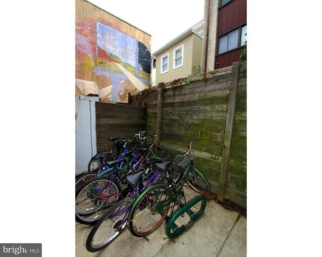 Photo - 413 S 11th St Unit 1R