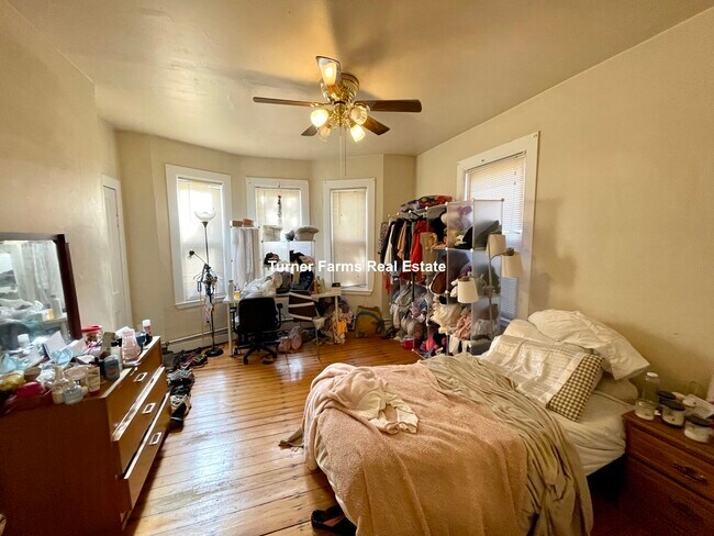 Photo - 19 Sachem St