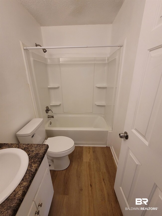 Photo - 311 W Peachtree Ave