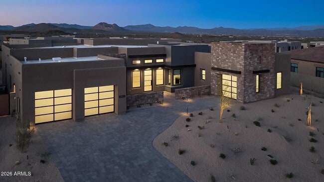 Building Photo - 13290 E la Junta Rd