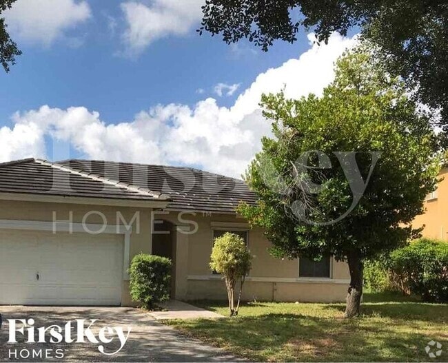 Building Photo - 9472 SW 20th St Rental