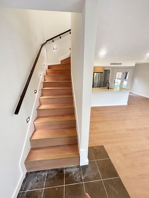 1413 Valleyridge Dr