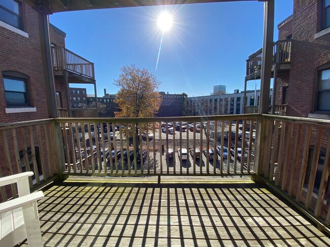 Photo - 96 Gainsborough St Unidad 306w