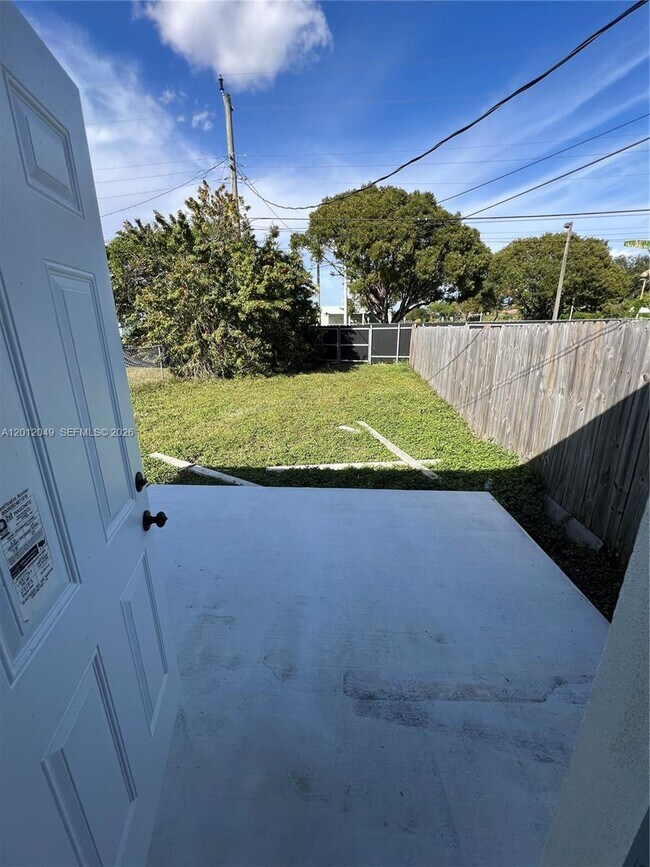 Photo - 1825 NW 74th Ter Unit 1825