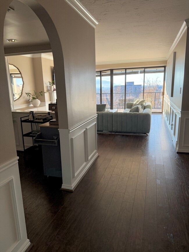 Photo - 426 S 1000 E