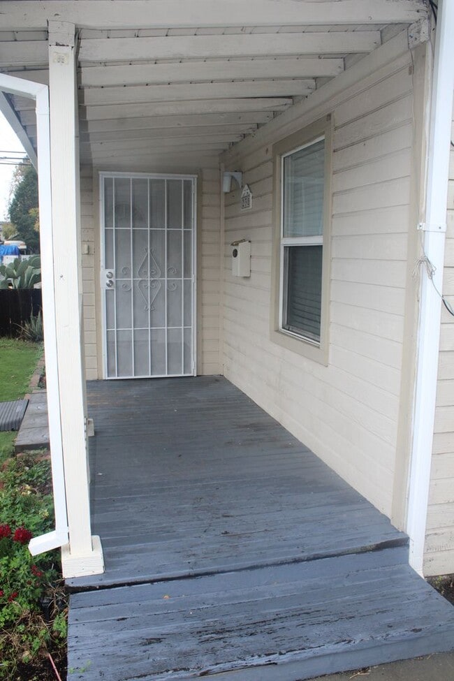 Photo - 2 Bedroom, 1 Bathroom Single Story House in Antioch with Garage and Side Yard Access