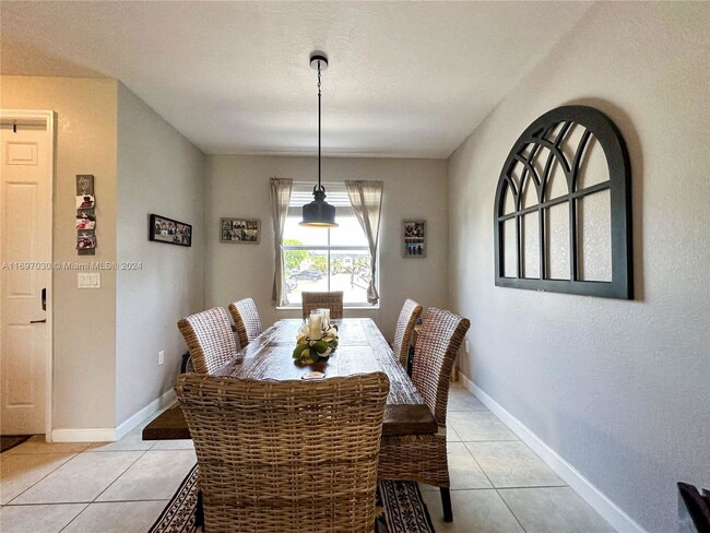 Photo - 2819 SE 1st Dr