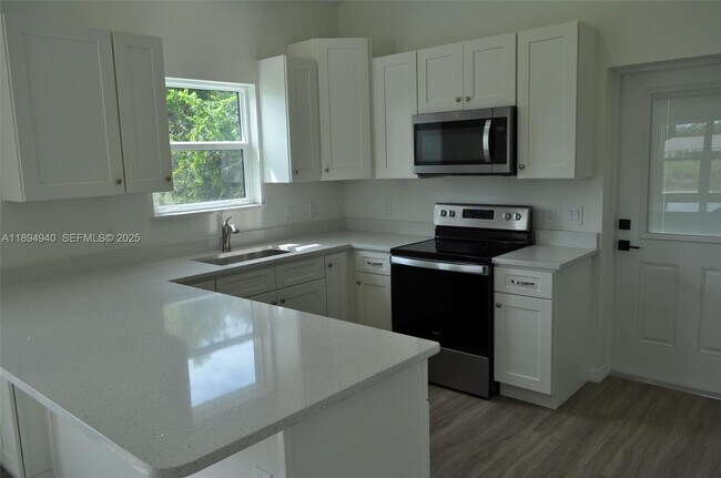 Photo - 4125 Mandarin Rd