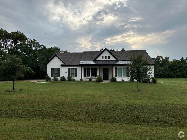 Building Photo - 601 Ike Rd Rental