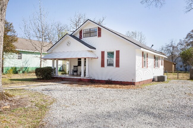 Photo - 2418 34th St