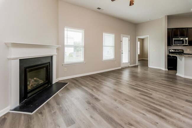 Photo - 42 Mercer Ln