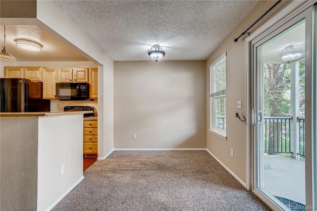 2BR/2BA Condo available now!! - 2BR/2BA Condo available now!! Unidad 615