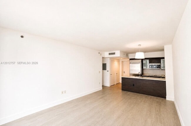 Photo - 500 Brickell Ave Unidad 2904