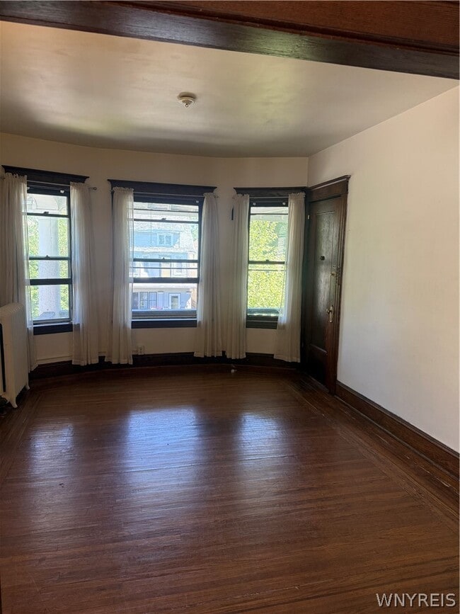 Photo - 37 Inwood Pl