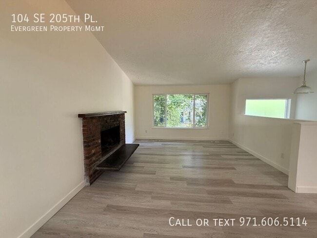 Photo - 104 SE 205th Pl