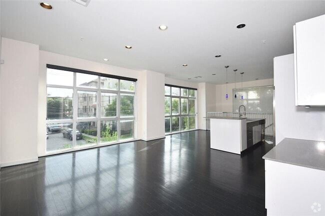 Building Photo - 207 Pierce St Unit 201 Rental